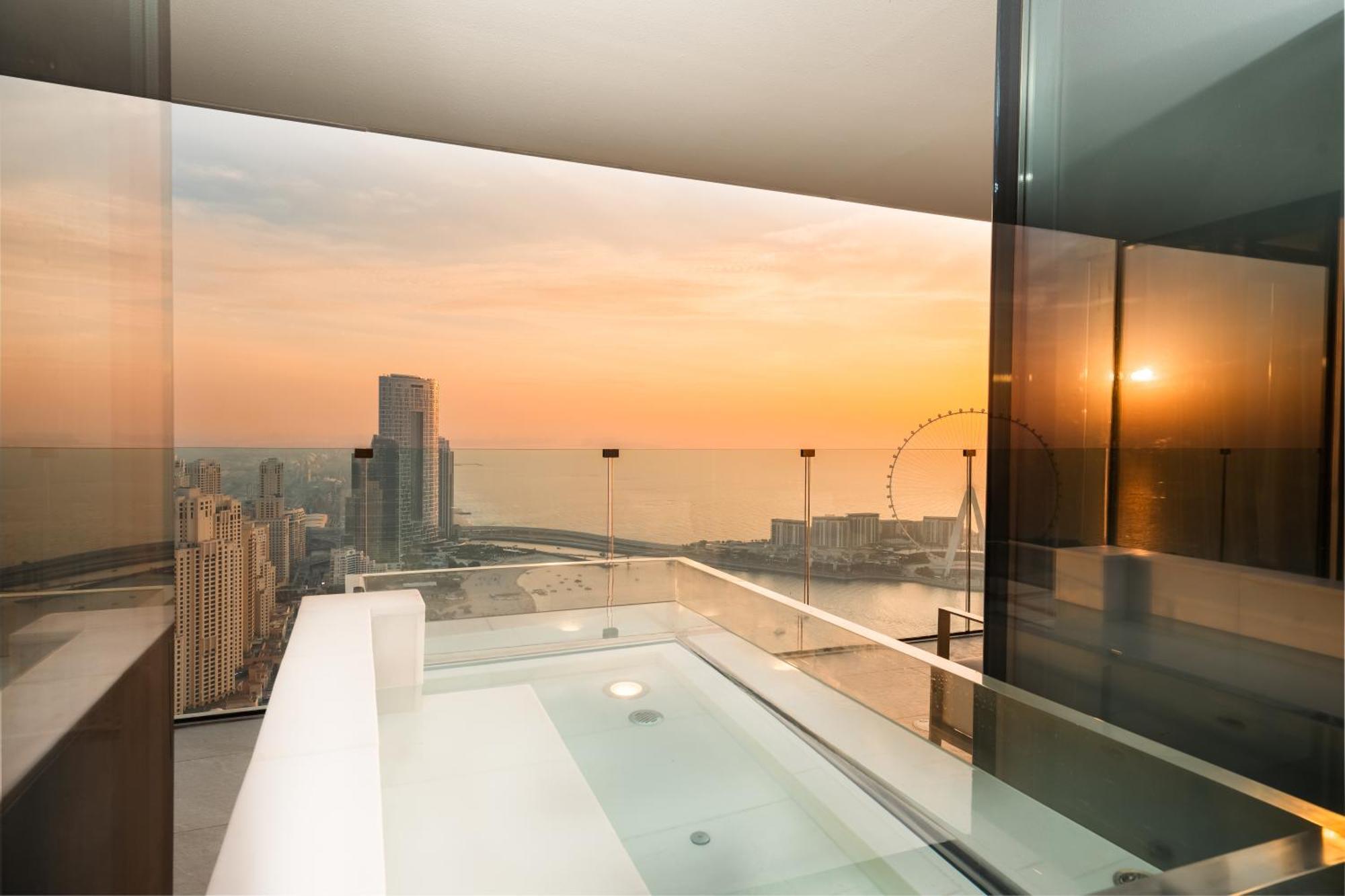 Hotel Five Luxe 5*