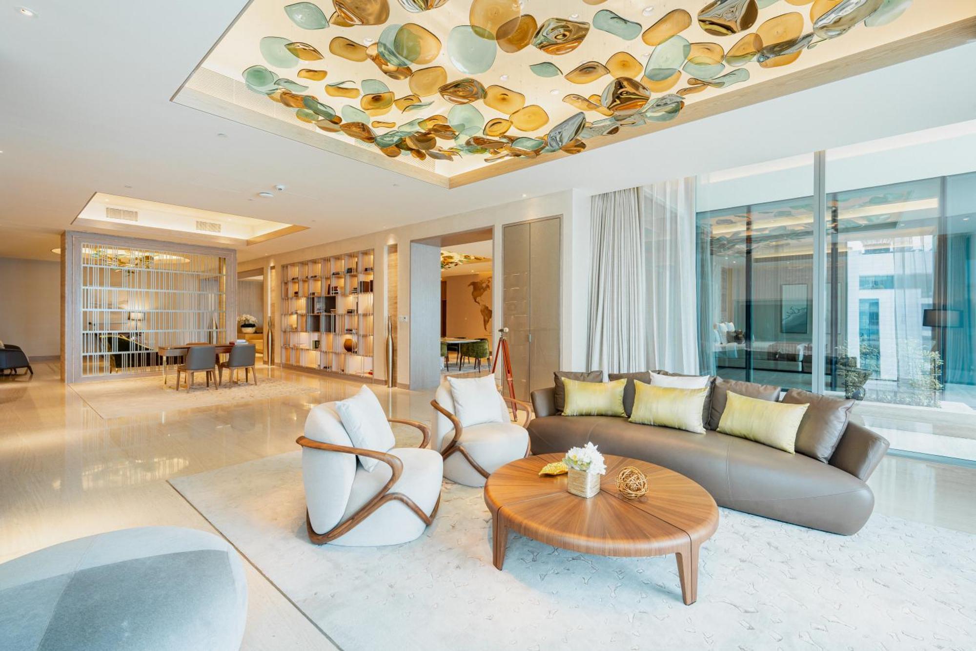 Five Luxe