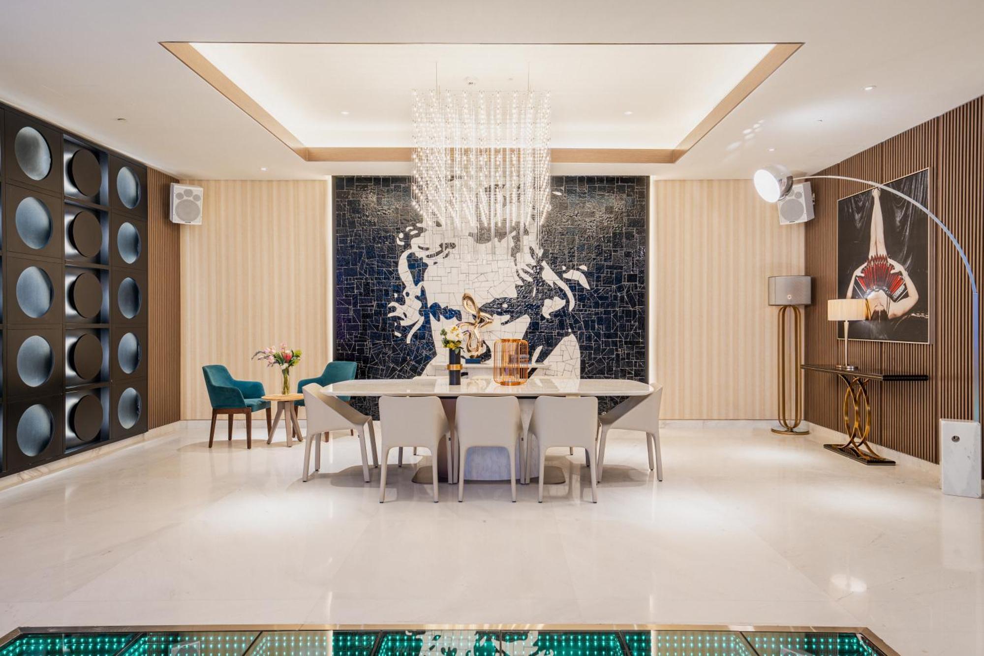 Five Luxe 5* Dubái