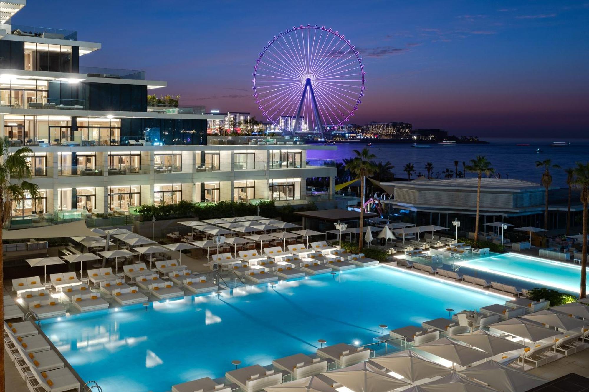 Five Luxe Hotel Dubái