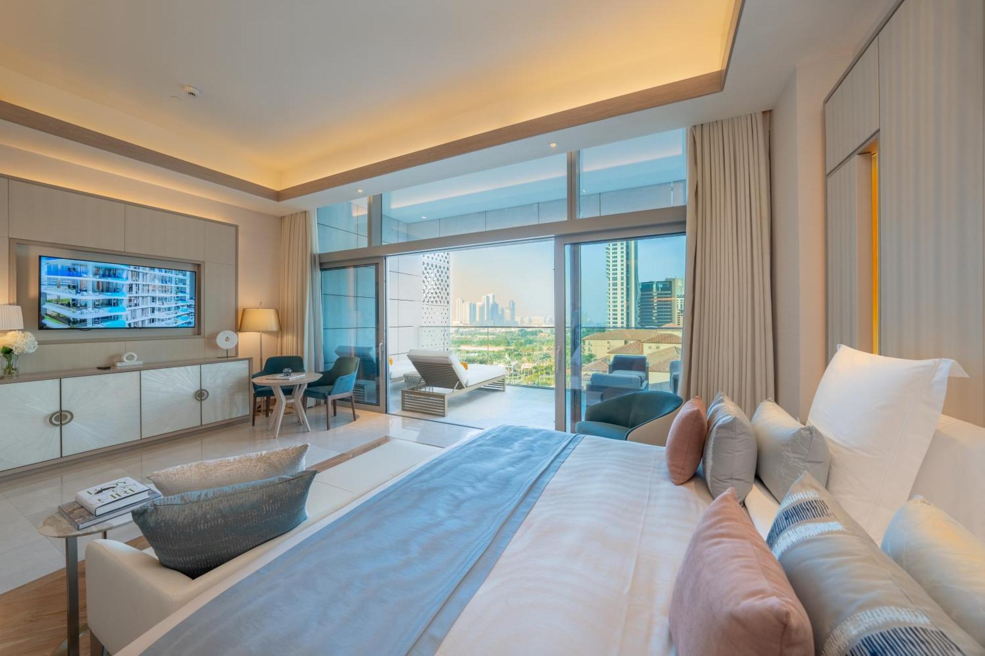 Five Luxe