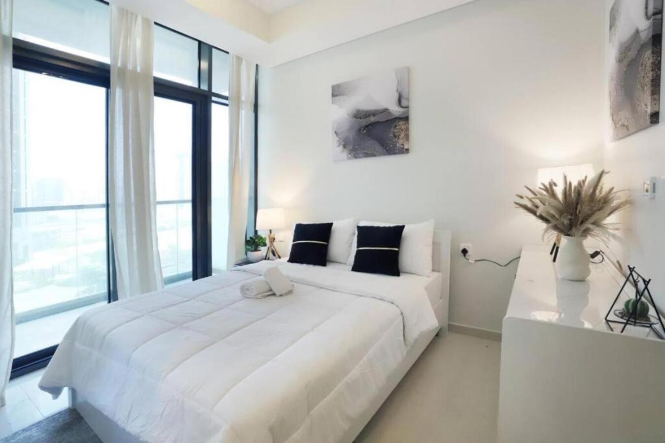 Apartament Brown Stone - Pool & Skyline View Aykon Dubai