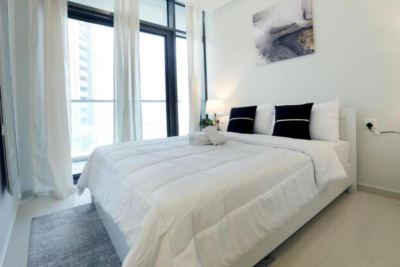 Apartament Brown Stone - Pool & Skyline View Aykon Dubai