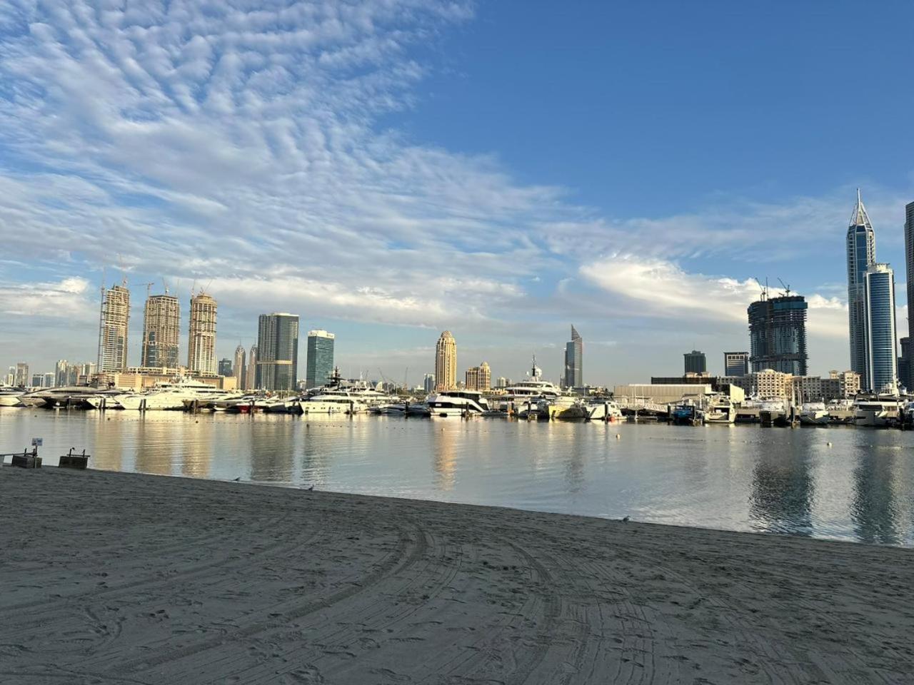 Amakin Beachfront Palm Jumeirah Marina Vista 2 * Dubai