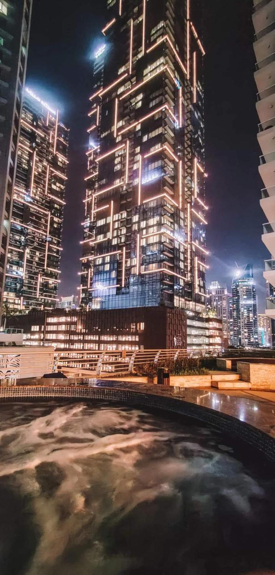 Marina - 75th Floor Above The Clouds, Elegant&big Appart hôtel Dubaï