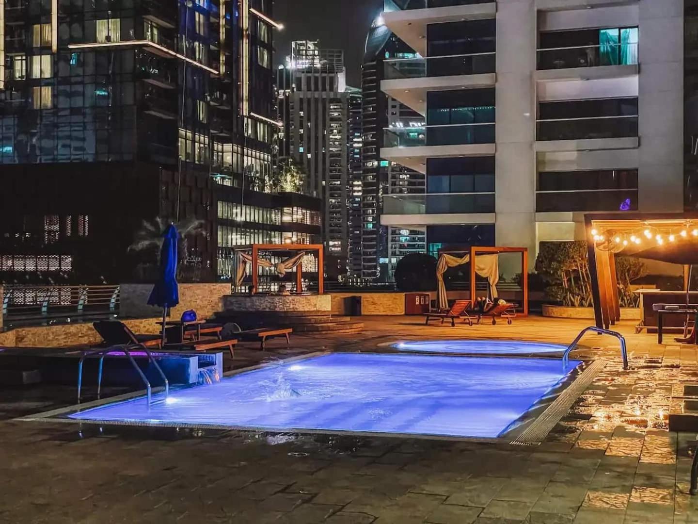 Marina - 75th Floor Above The Clouds, Elegant&big