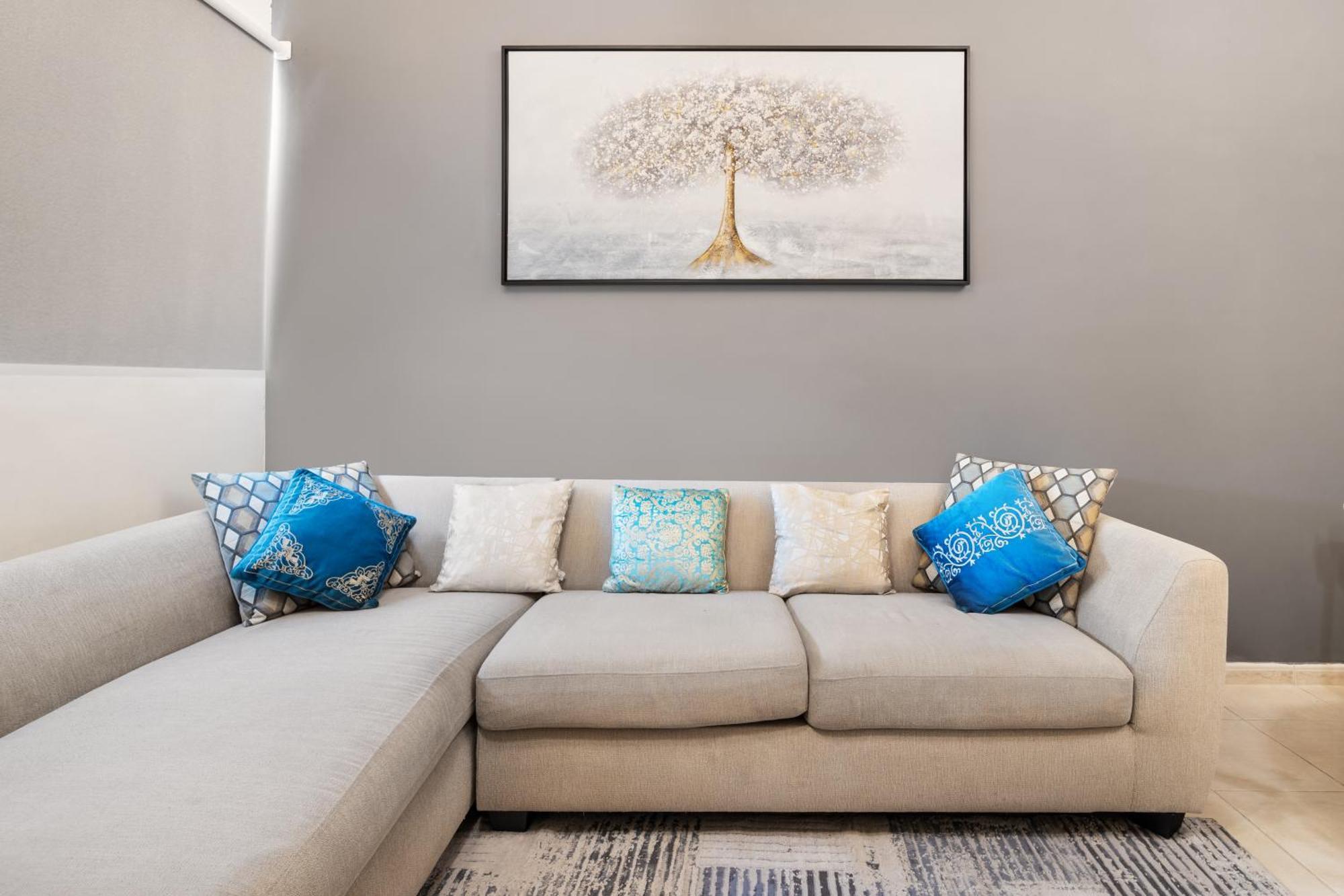 Cozy 1 Bedroom In Axis 2 Dso Apartment