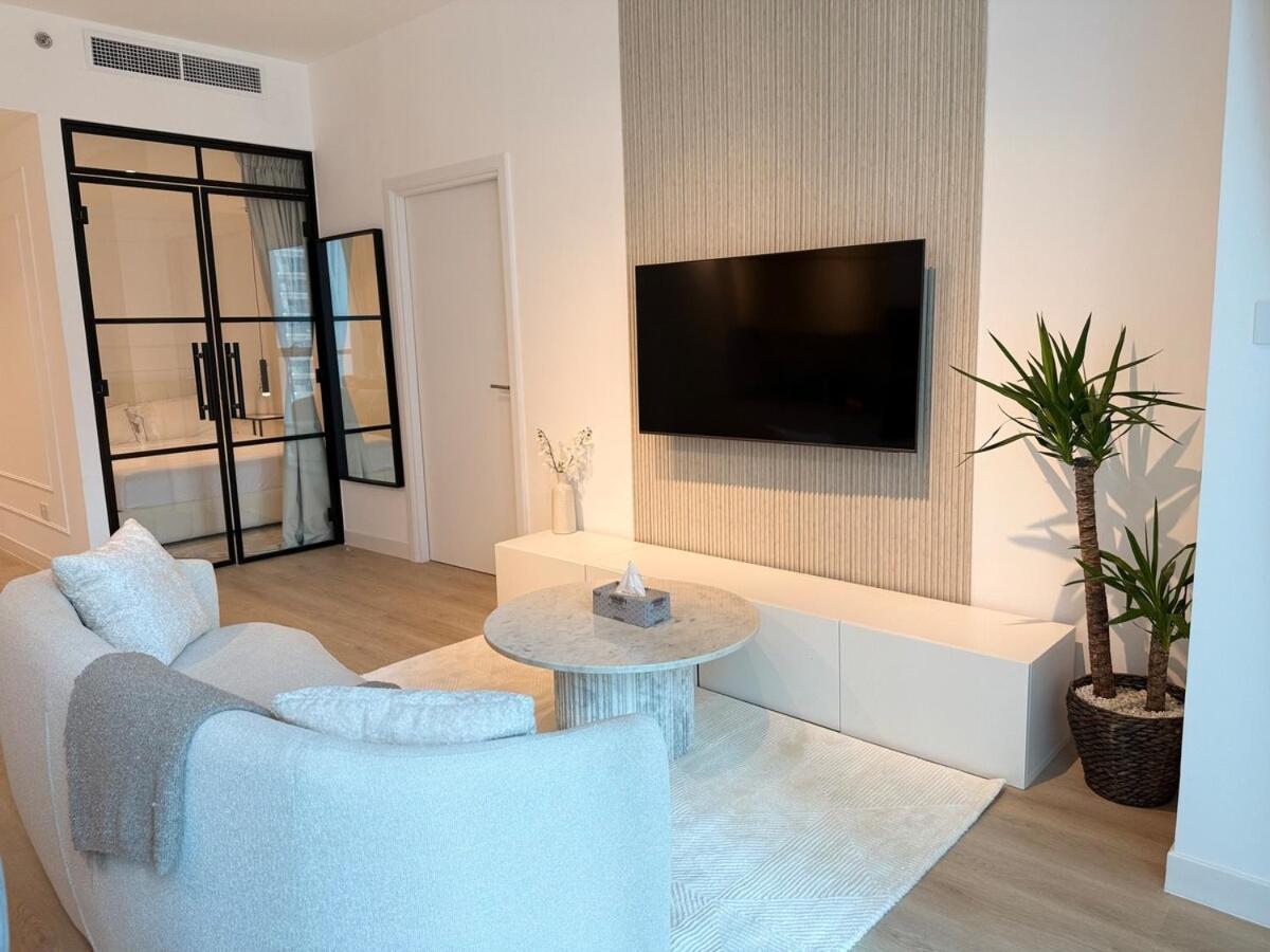 Cozy And Modern Two Bedroom In Marina Lägenhet *