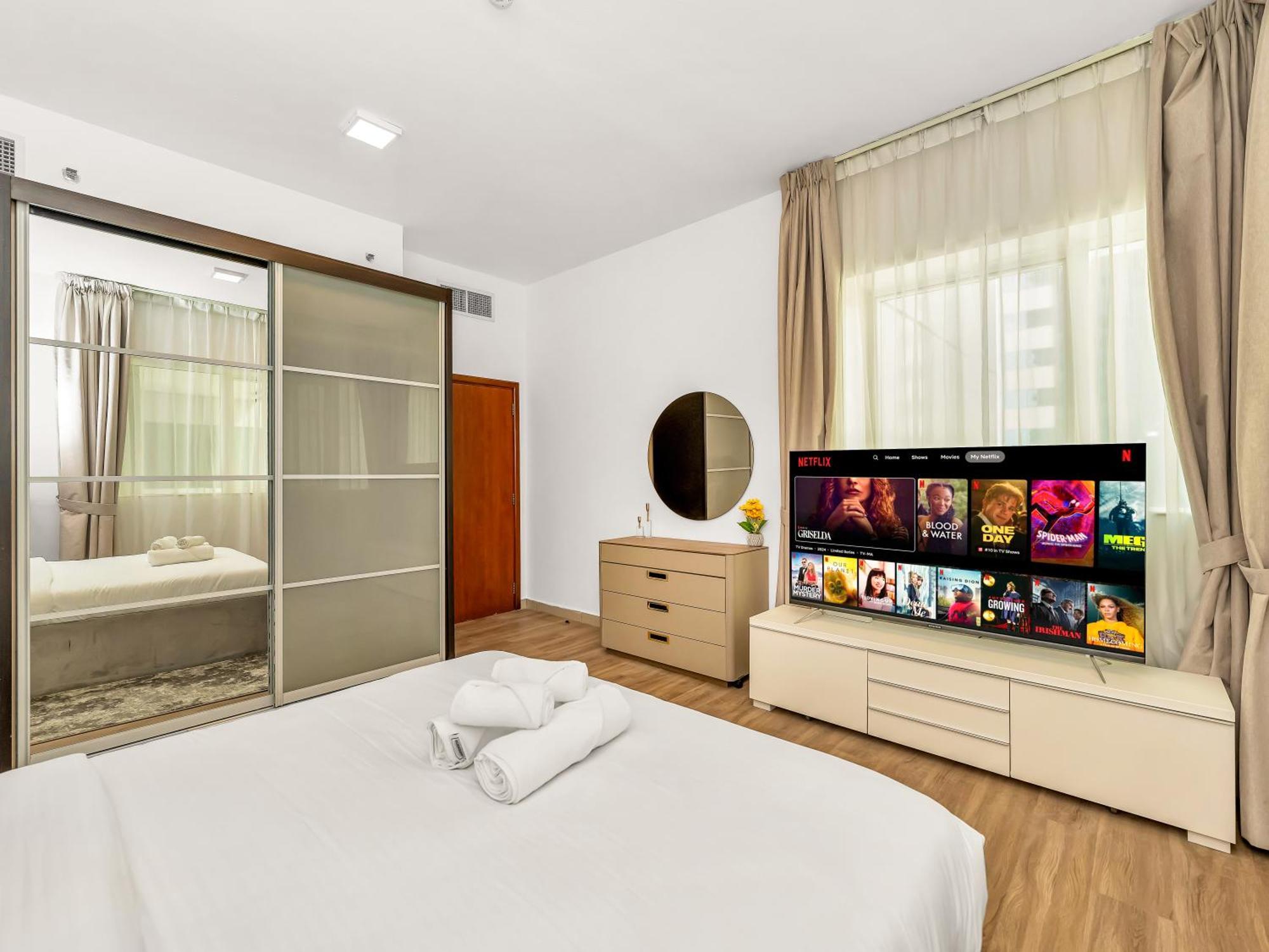 Spacious 3br High Floor Palm View In Marina Lejlighed Dubai