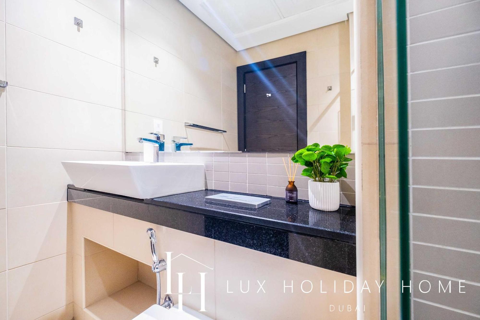 Lux The Silverene Marina View 2 Appartement *