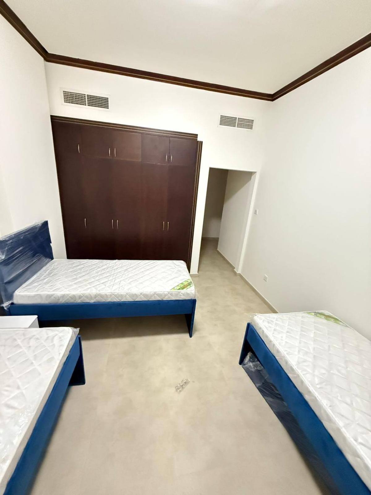Backpackers Heaven ! 18 Beds In A 2 Bedroom In Front Of Union Metro Station Diera *