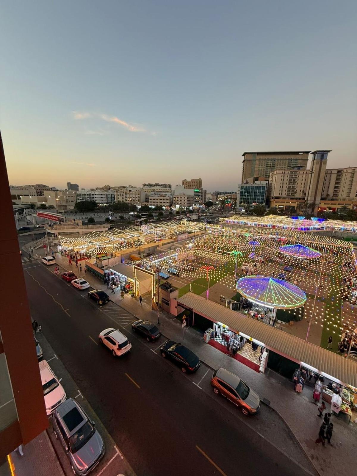 Backpackers Heaven ! 18 Beds In A 2 Bedroom In Front Of Union Metro Station Diera Auberge de jeunesse Dubaï