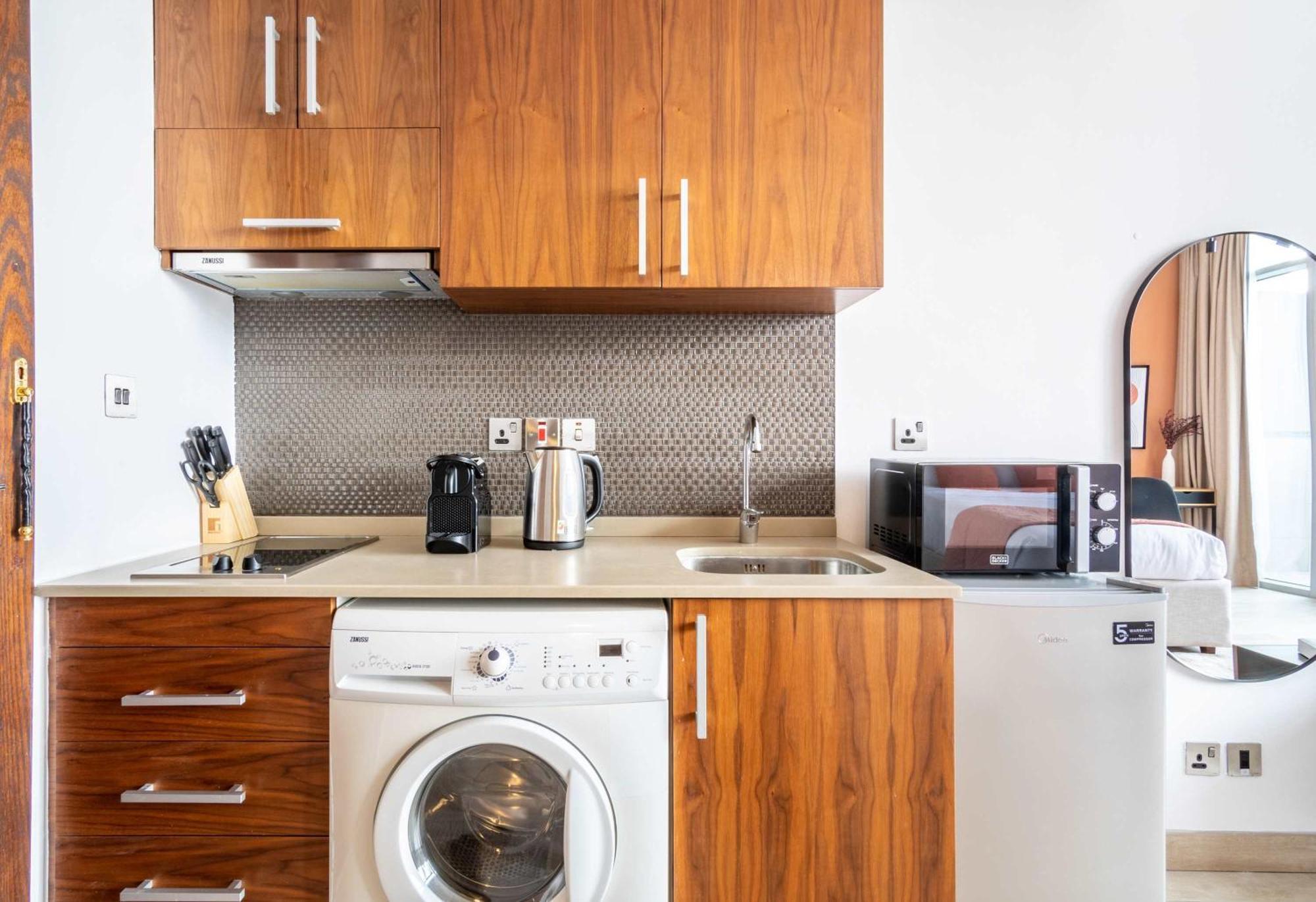 Silkhaus Modern With Burj Khalifa View In Difc Apartment