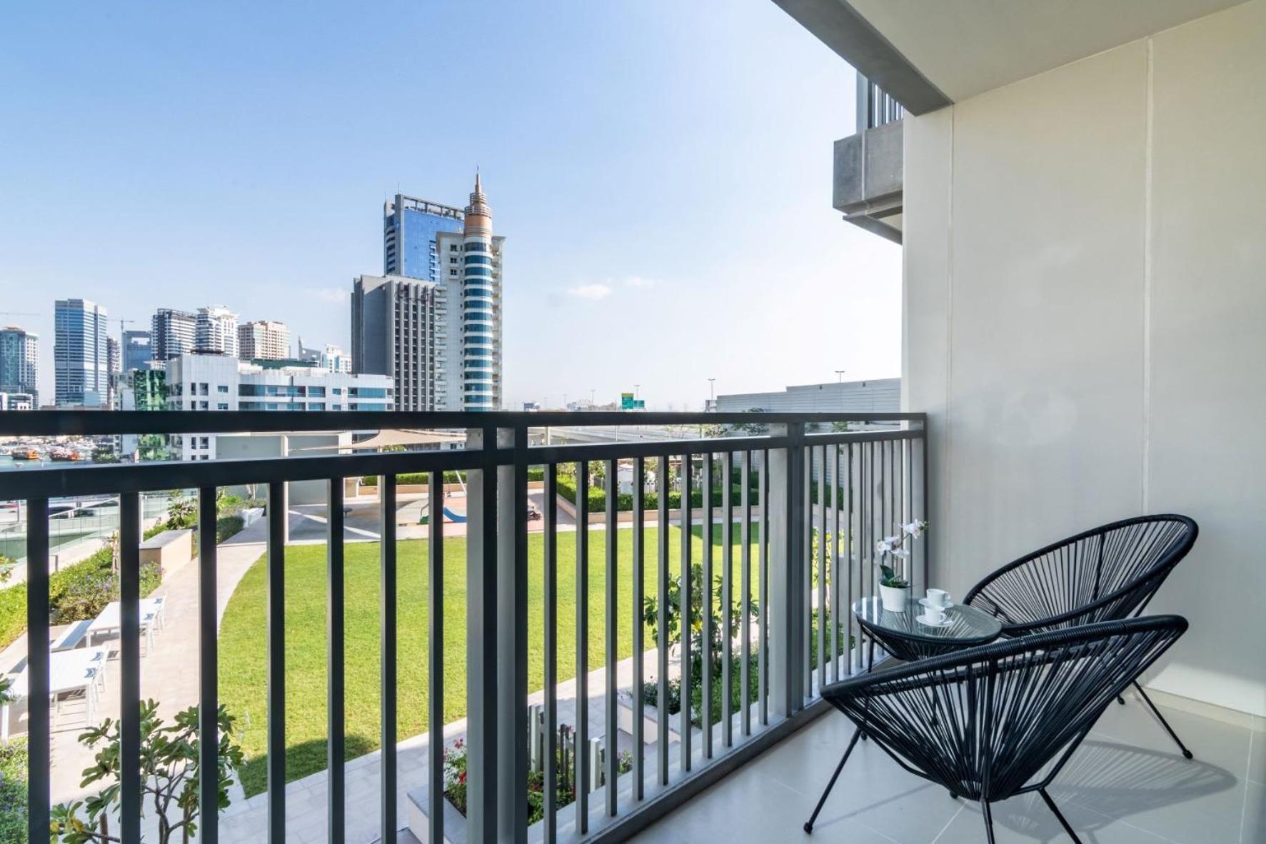 Silkhaus Elegant 1bdr Pad With Marina And Views New Building