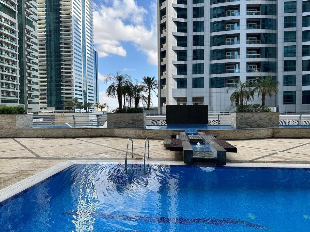 Appartement Skyline Sanctuary On The 82Nd Dubai