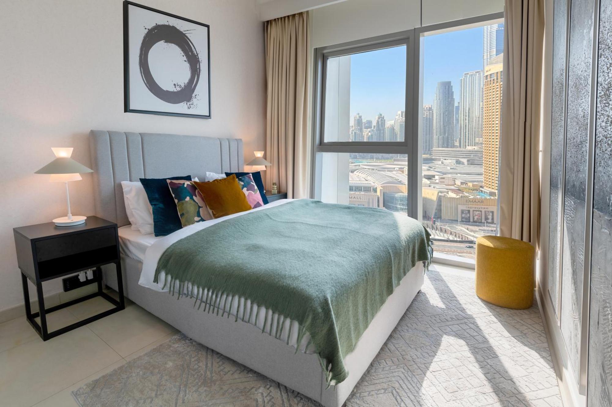 Apartemen Burj Khalifa Lifestyle Boost! Fabulous 4bed Open View Corner Mall Access *