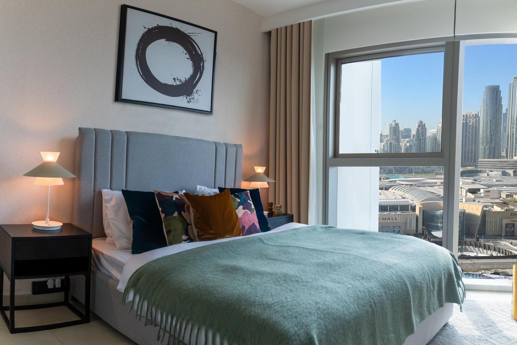 Apartemen Burj Khalifa Lifestyle Boost! Fabulous 4bed Open View Corner Mall Access
