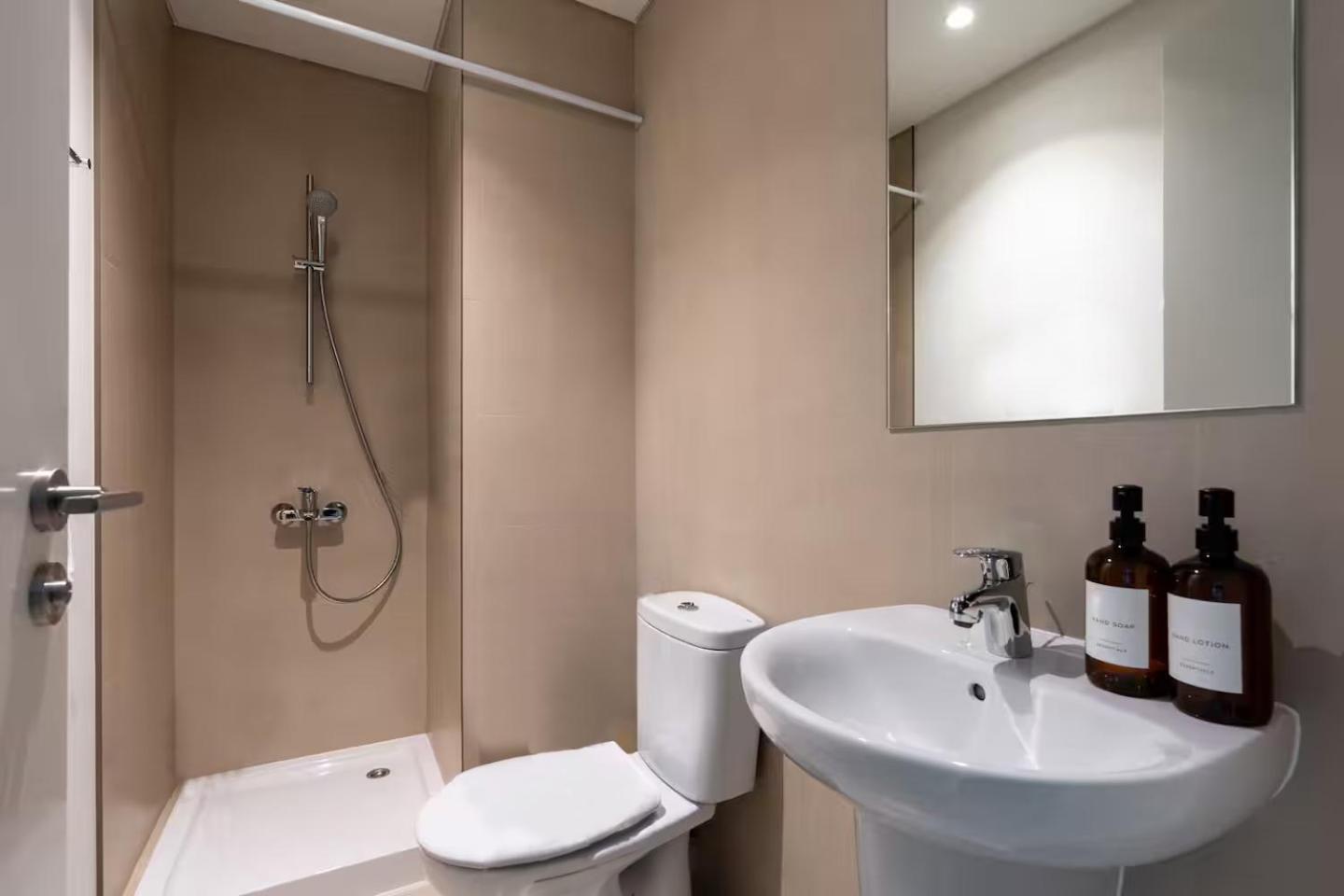 Burj Khalifa Lifestyle Boost! Fabulous 4bed Open View Corner Mall Access Apartemen Dubai