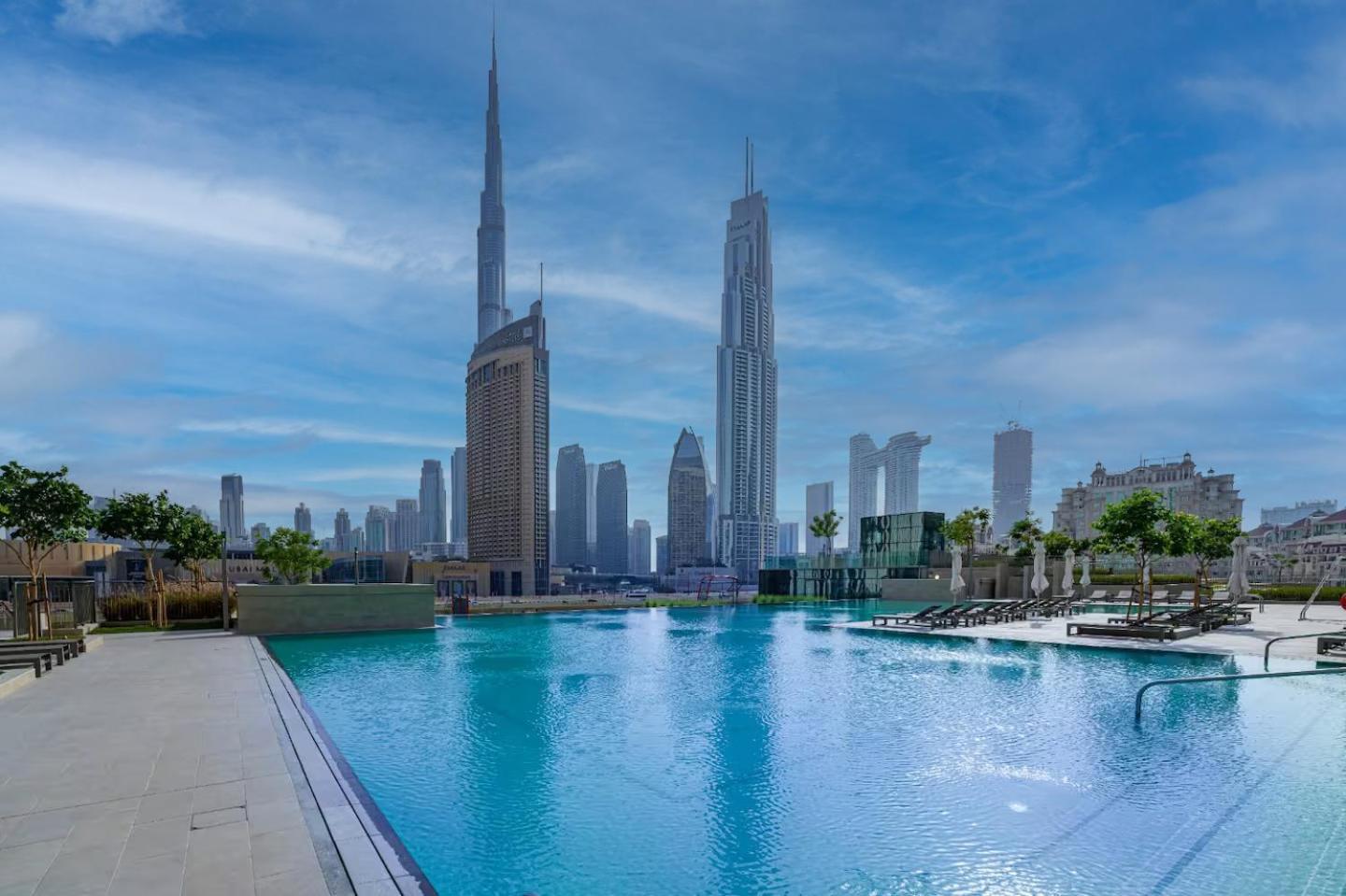Apartemen Burj Khalifa Lifestyle Boost! Fabulous 4bed Open View Corner Mall Access