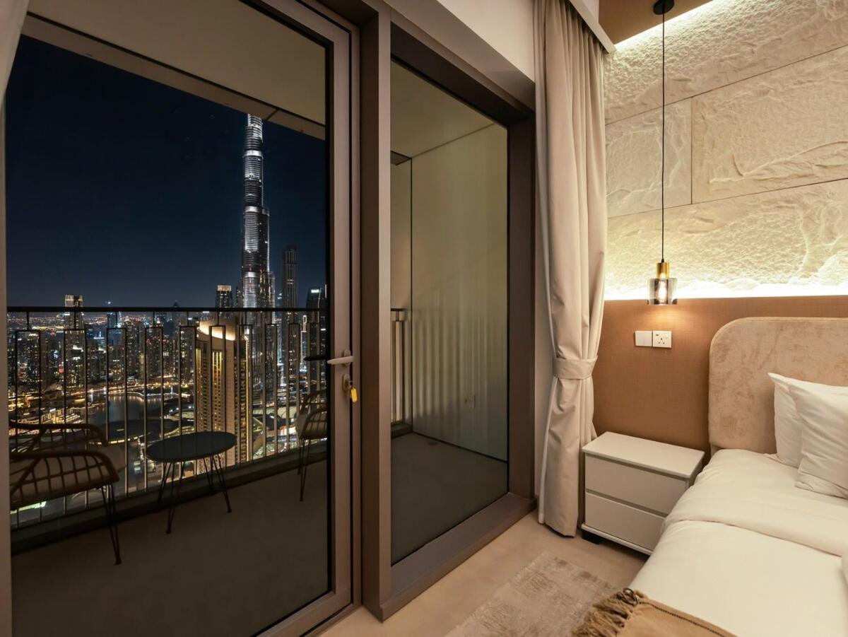 Apartamento New Luxurious 4br With Burj Khalifa & Fountain View Near Difc Dubái