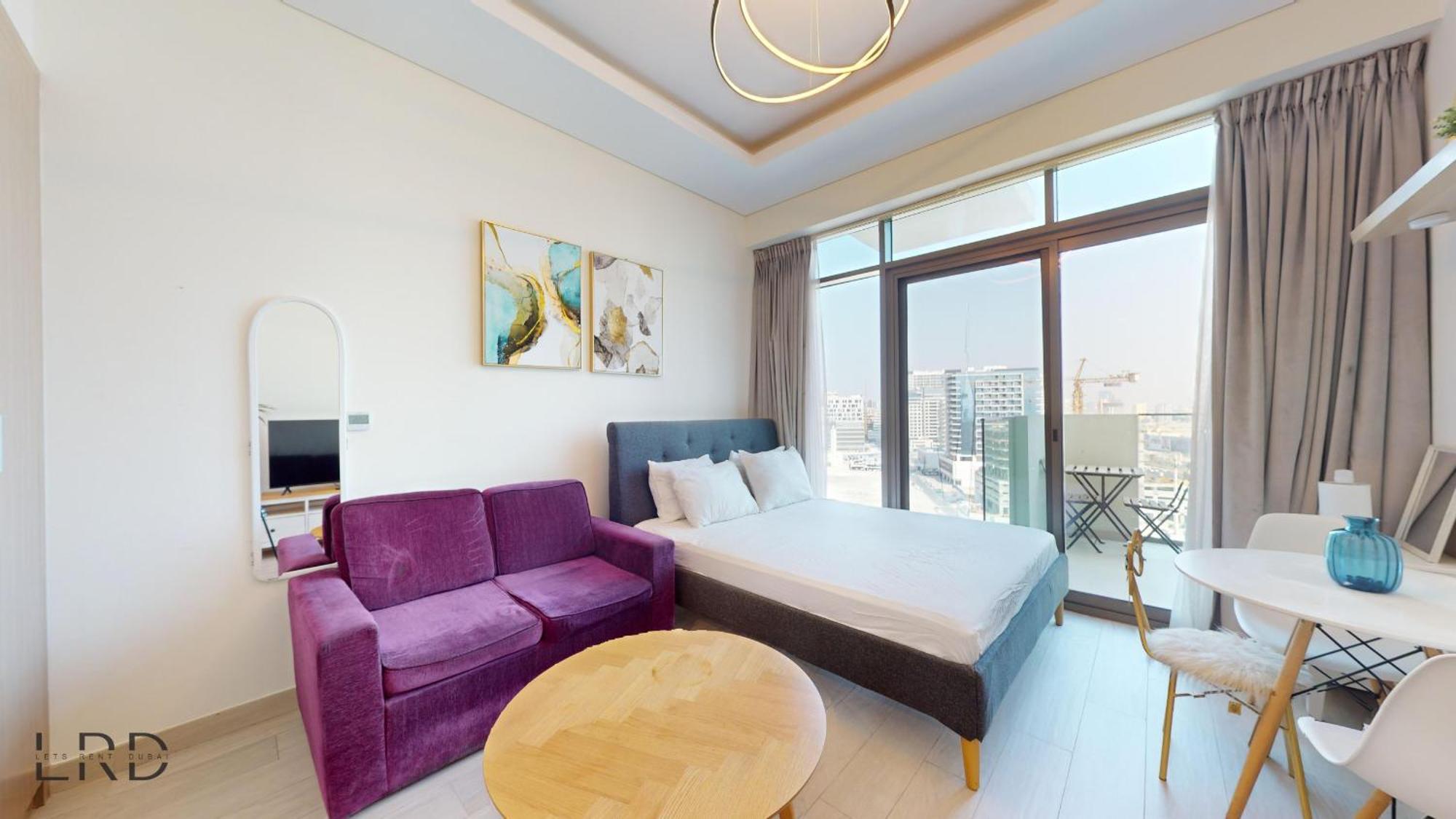 Stylish Retreat In Azizi Farhad Dubaï