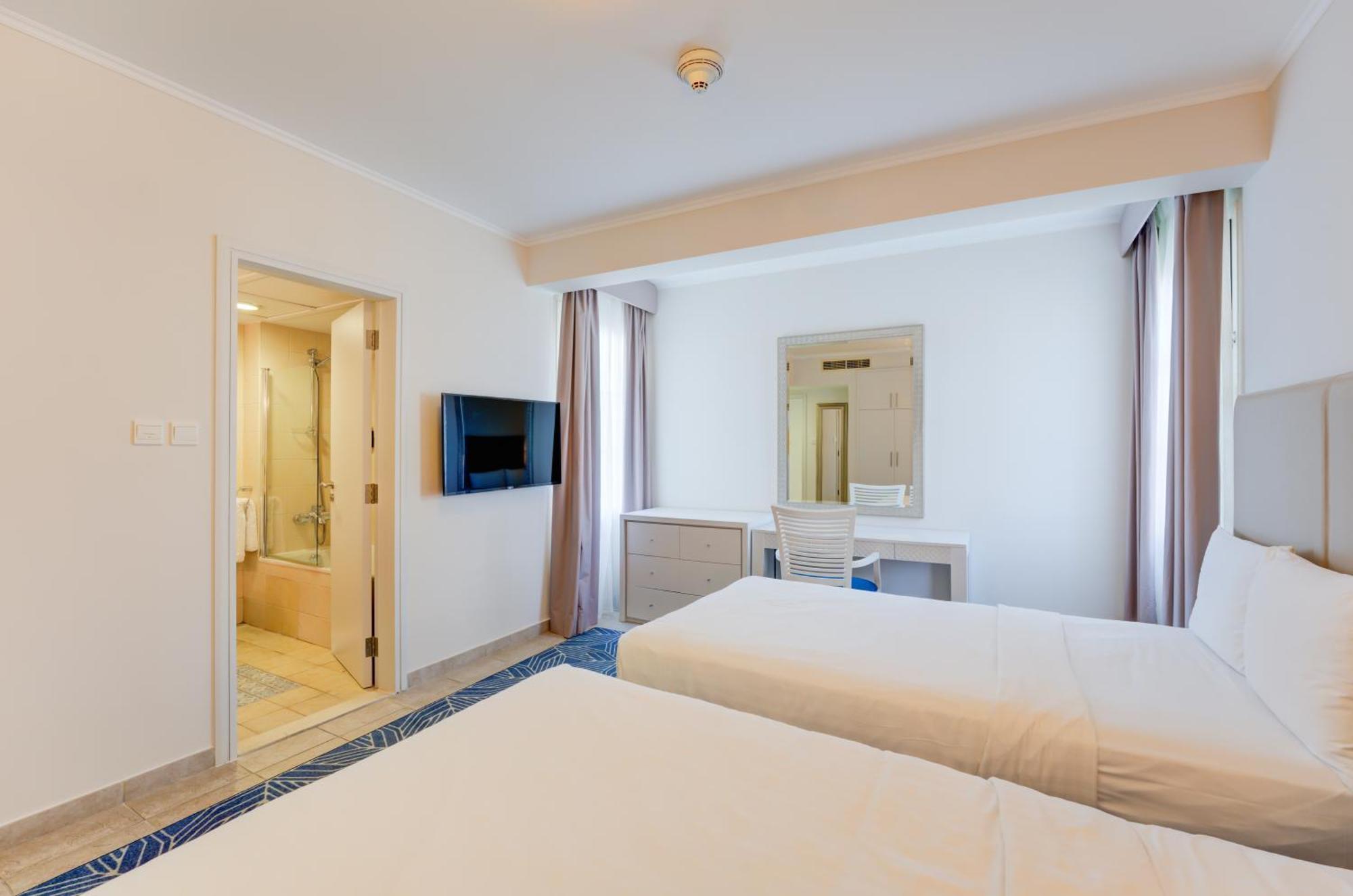 Millennium Lakeview Formerly Copthorne Lakeview Executive Dubai