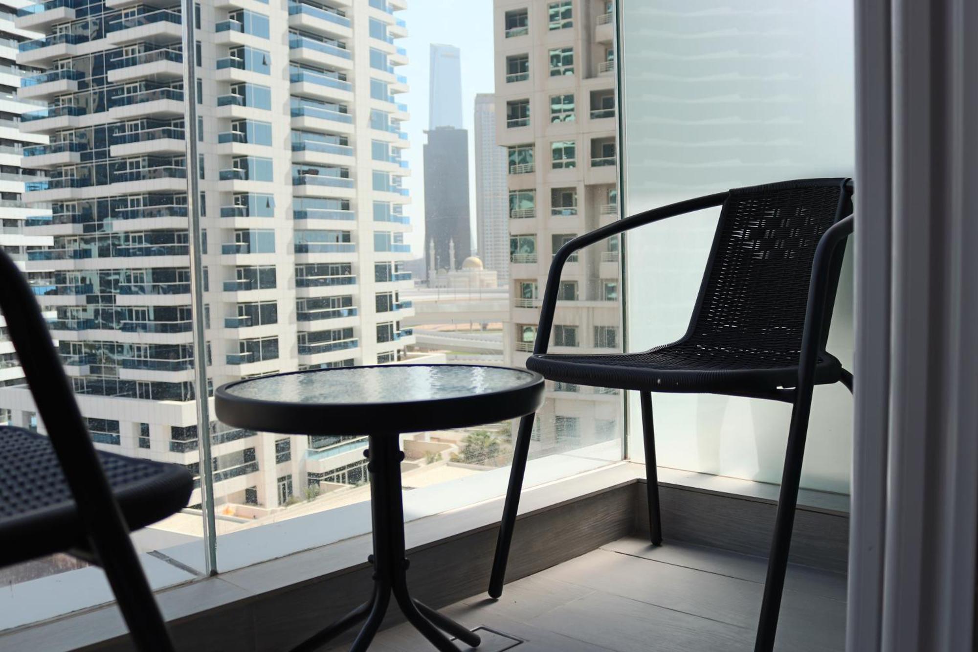 Apartemen Casa Royale Vacation - Marina