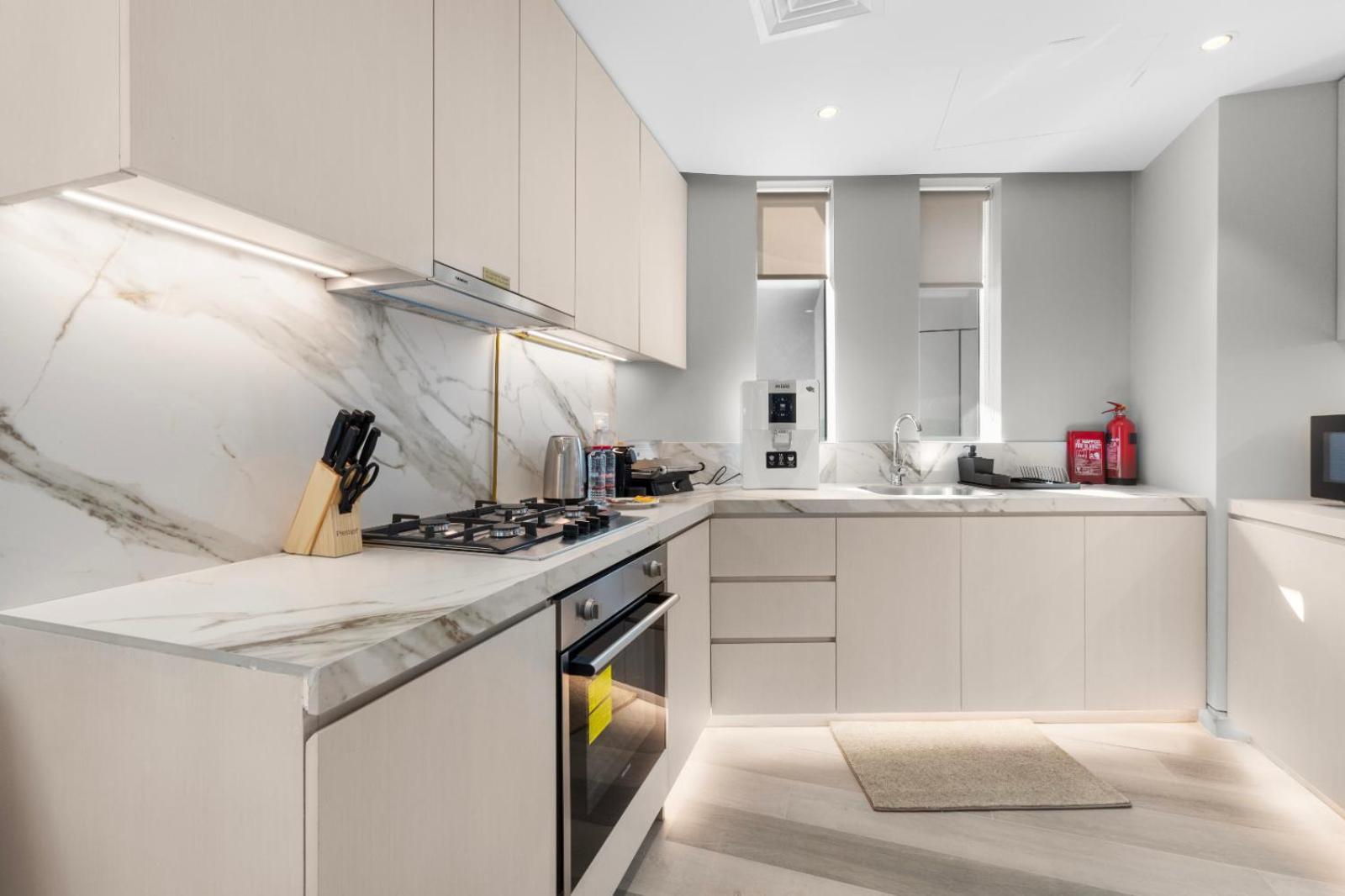 Luxury Living In Marina 1br Extra Large Apartamento *