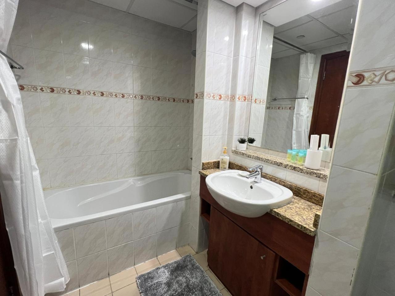 Lejlighed View 1br Jlt 1 Min To Metro