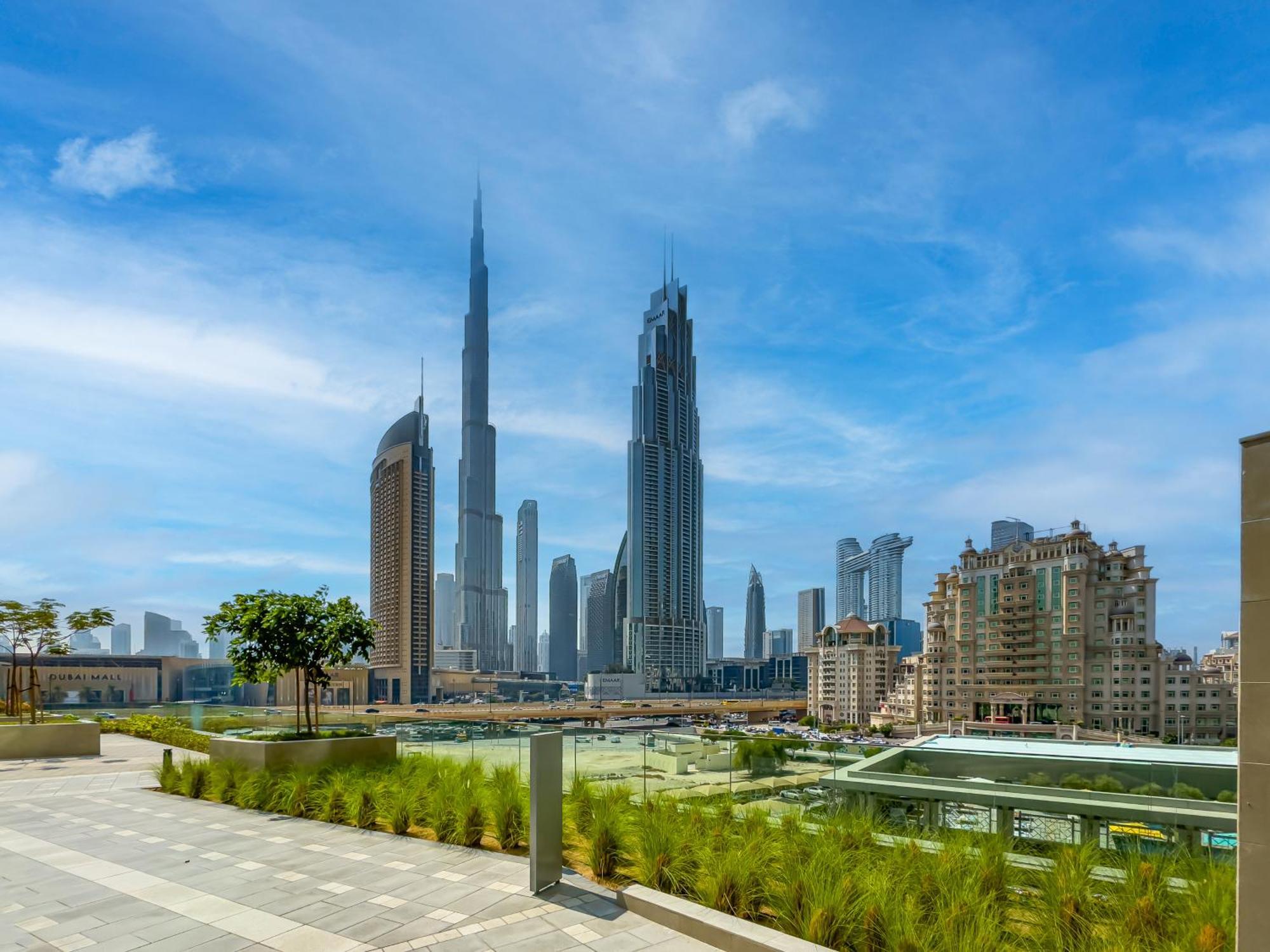 Apartamento New Luxurious 4br With Burj Khalifa & Fountain View Near Difc Dubái