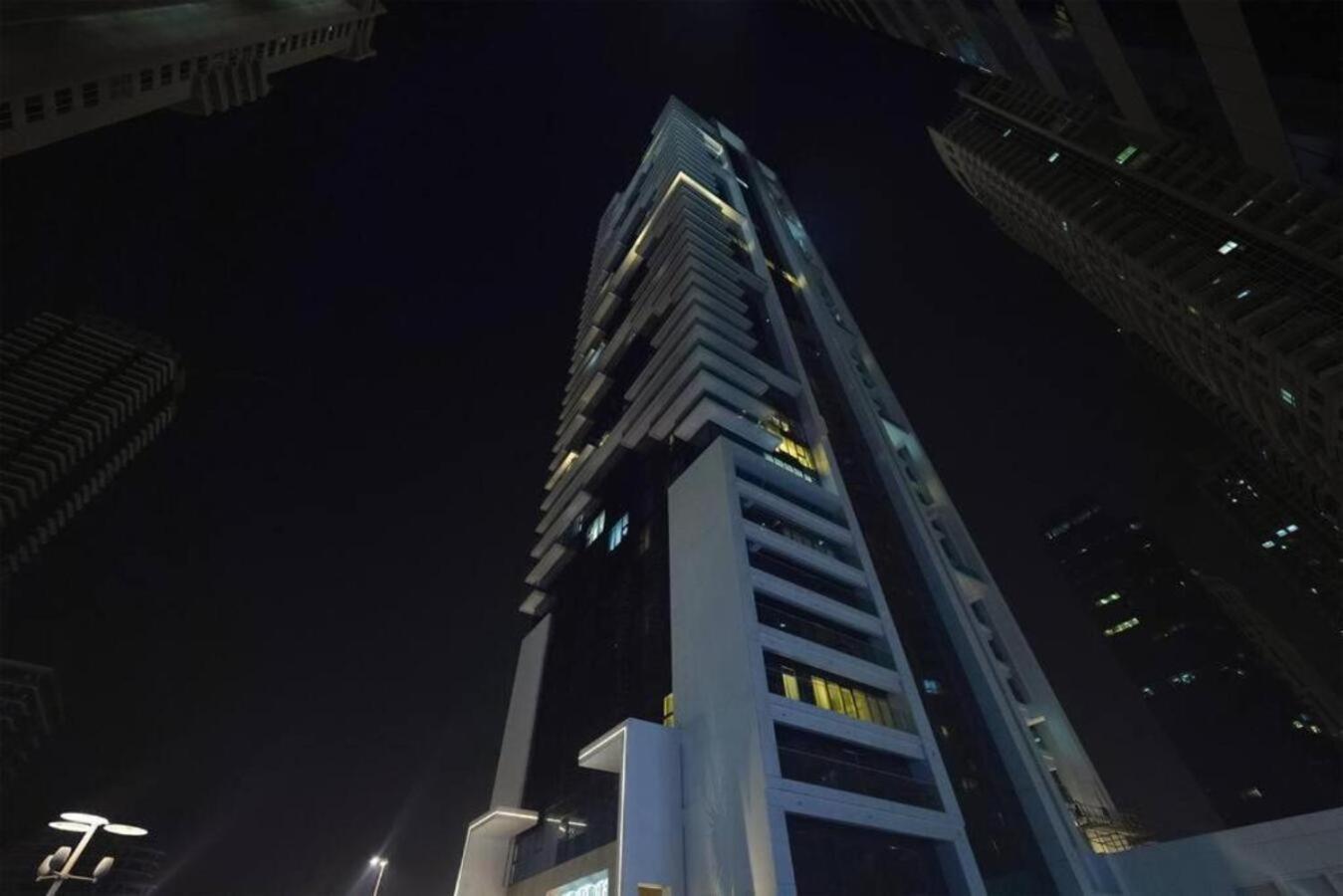 Apartamento Brown Stone Homes Me Do Re *
