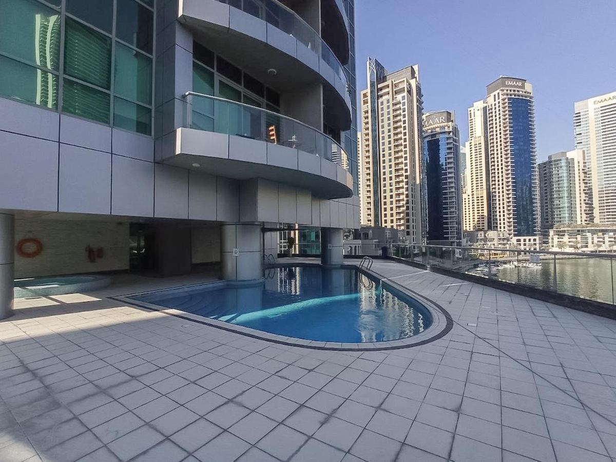 Stylish 1-bedroom In The Heart Of Jbr Appartement *