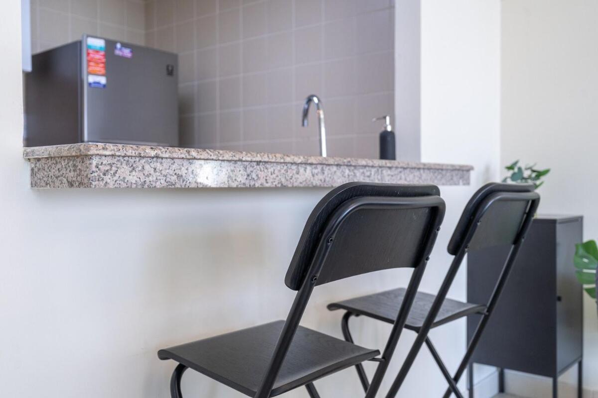 Stylish 1-bedroom In The Heart Of Jbr Appartement *