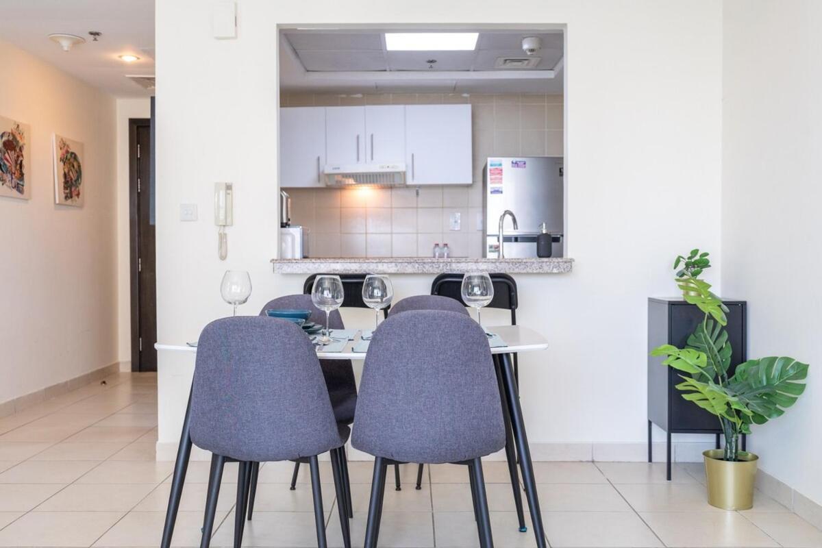 Stylish 1-bedroom In The Heart Of Jbr * Dubaï