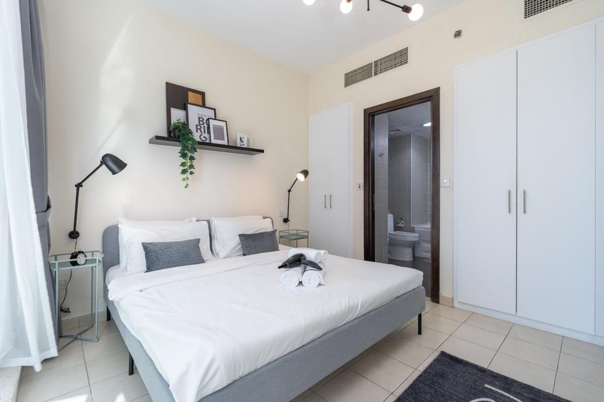 Stylish 1-bedroom In The Heart Of Jbr Appartement *