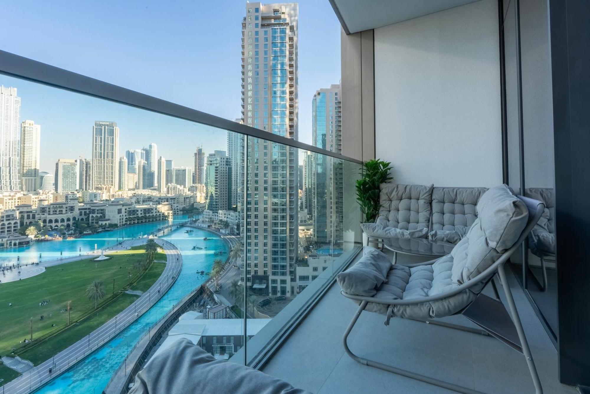 Downtown Luxury - Stunning Burj Khalifa & Fountain Views - 5 Minutes Walk To Mall Appartement