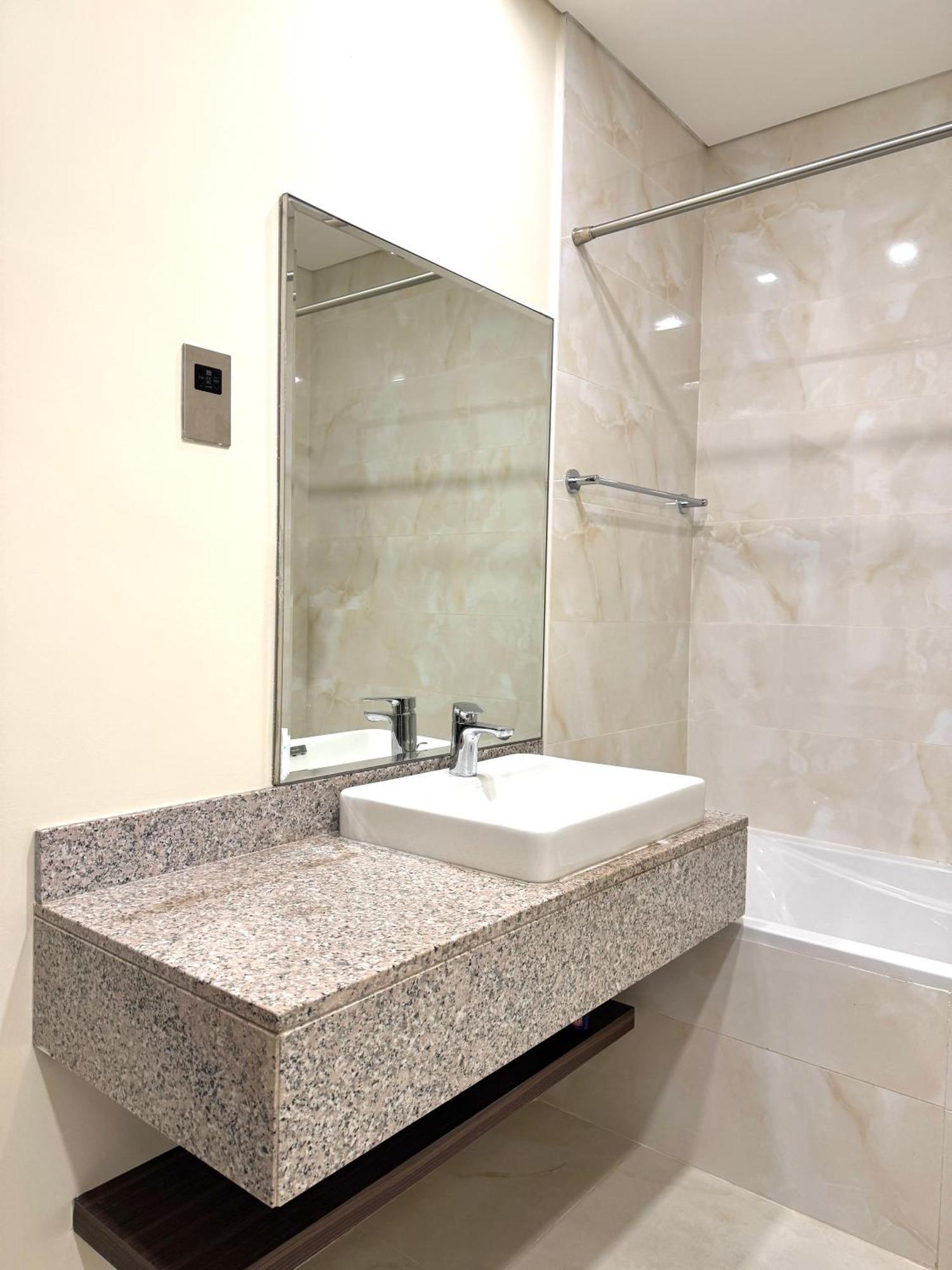 Serene & Spacious 3br En-suite With Assistant's - Walk To Mall & Restaurants Dubaï