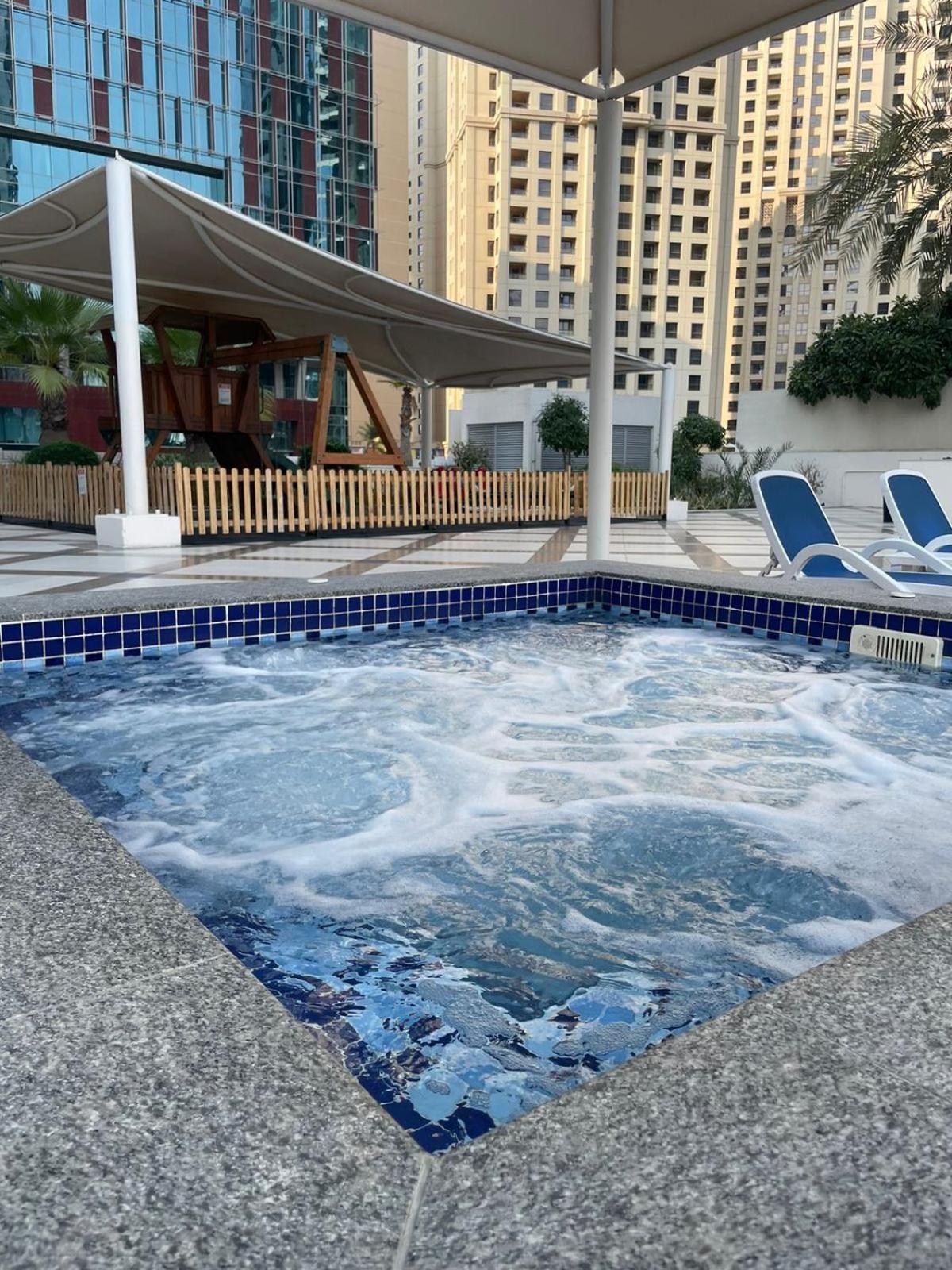 & View In The Center Of Marina Dubai