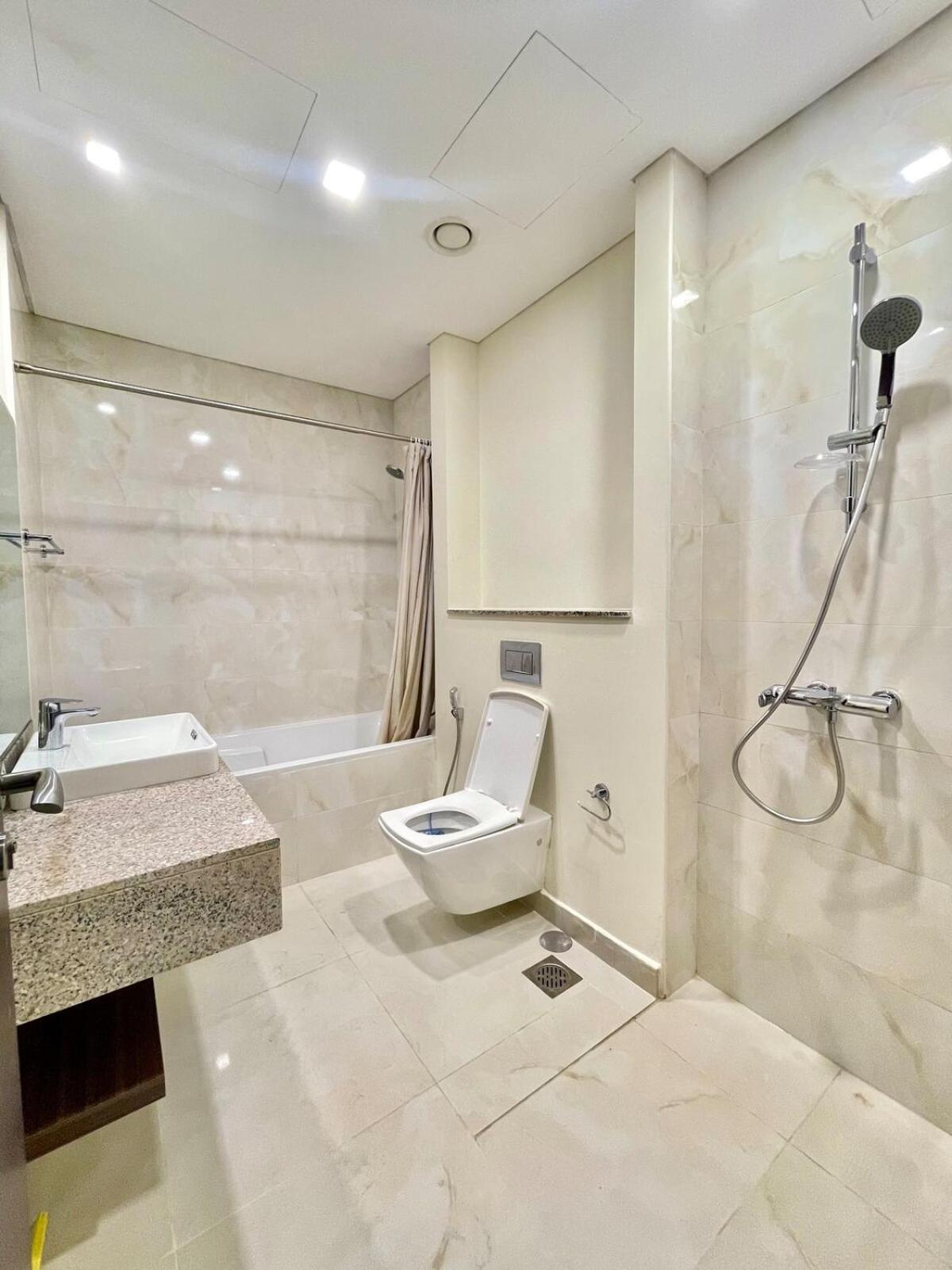 Serene & Spacious 3br En-suite With Assistant's - Walk To Mall & Restaurants * Dubaï
