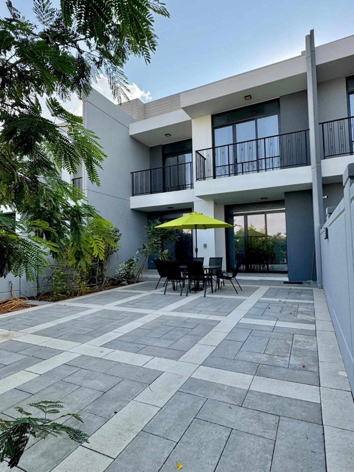 3br Ensuite In Motor - Shamsgetaways Villa *