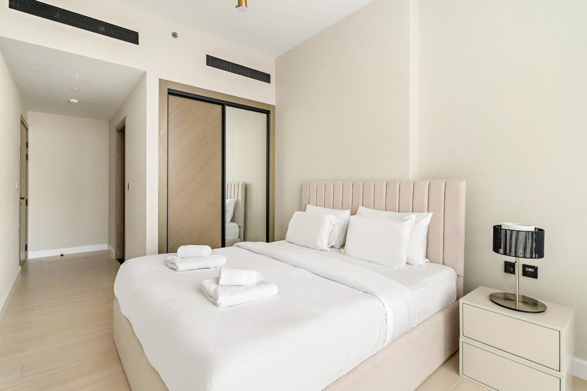 Vayk - Luxurious 2 Bd With Private Jacuzzi In Jvc * Dubaï