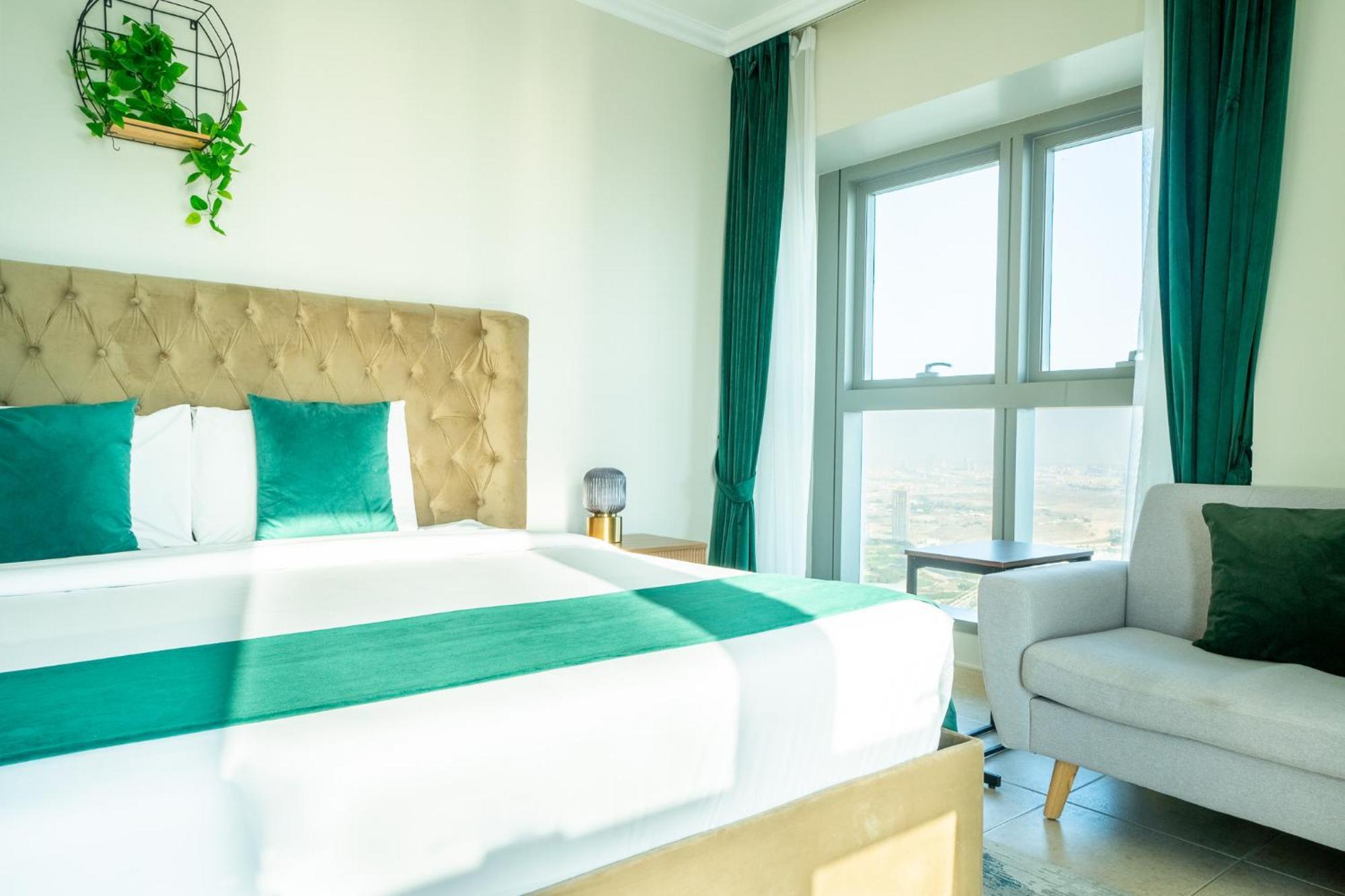 Marina - 75th Floor Above The Clouds, Elegant&big Appart hôtel *