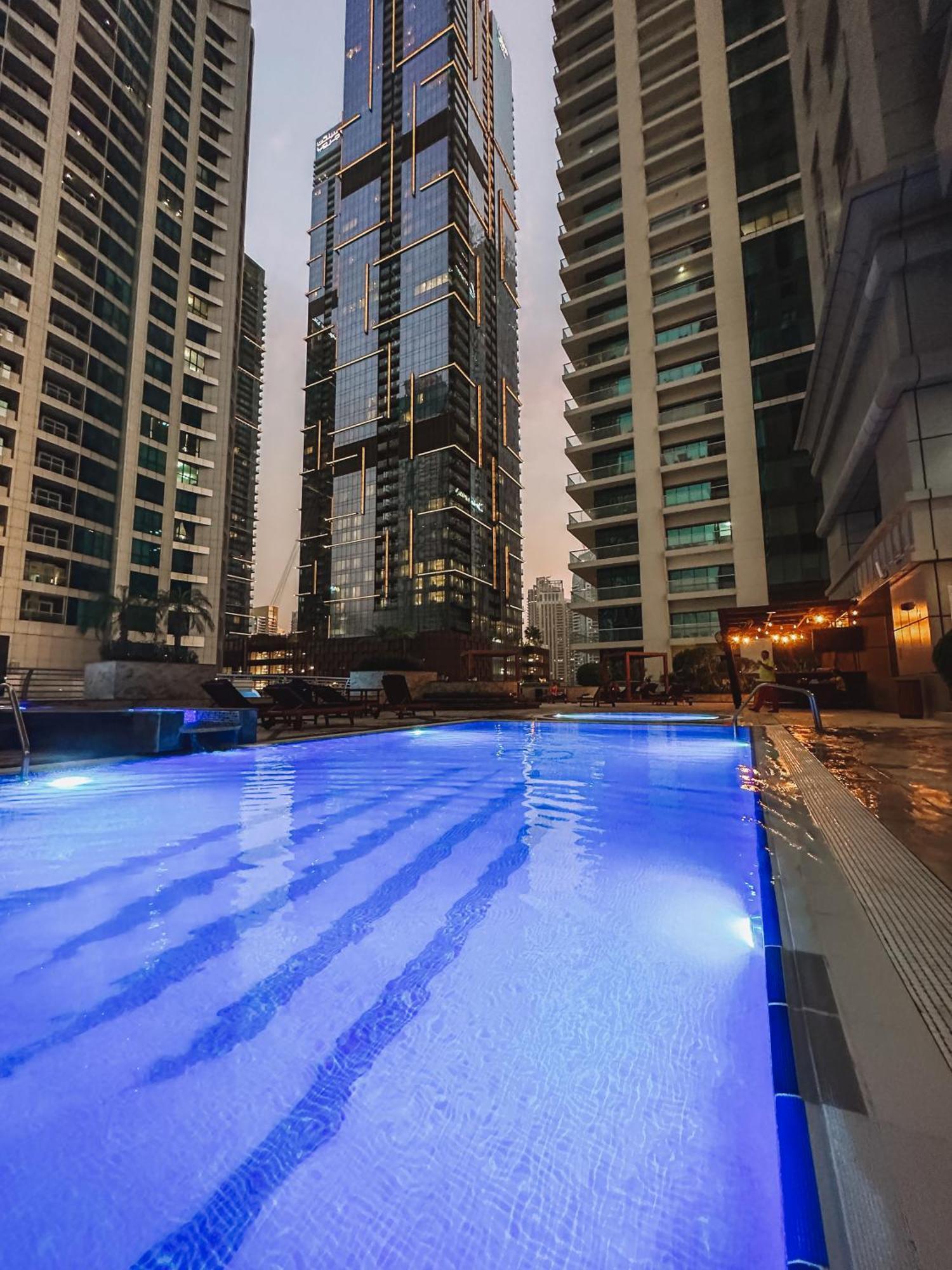 Appart hôtel Marina - 75th Floor Above The Clouds, Elegant&big