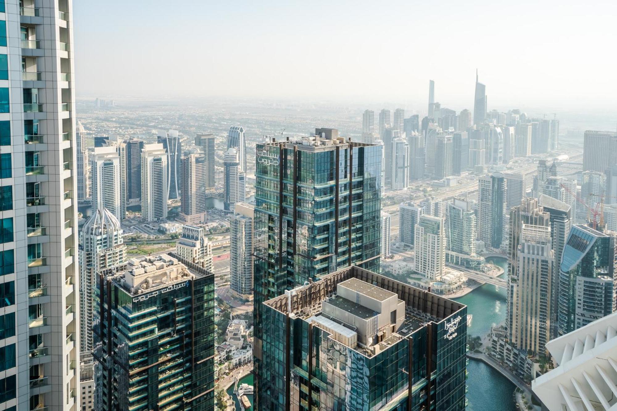 Marina - 75th Floor Above The Clouds, Elegant&big Appart hôtel