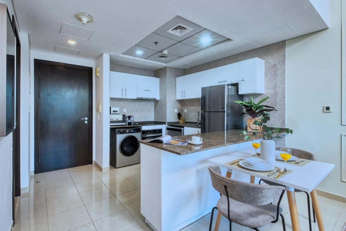 Waterfront 1br - Marina Views - Walk To & Mall Appartement Dubaï