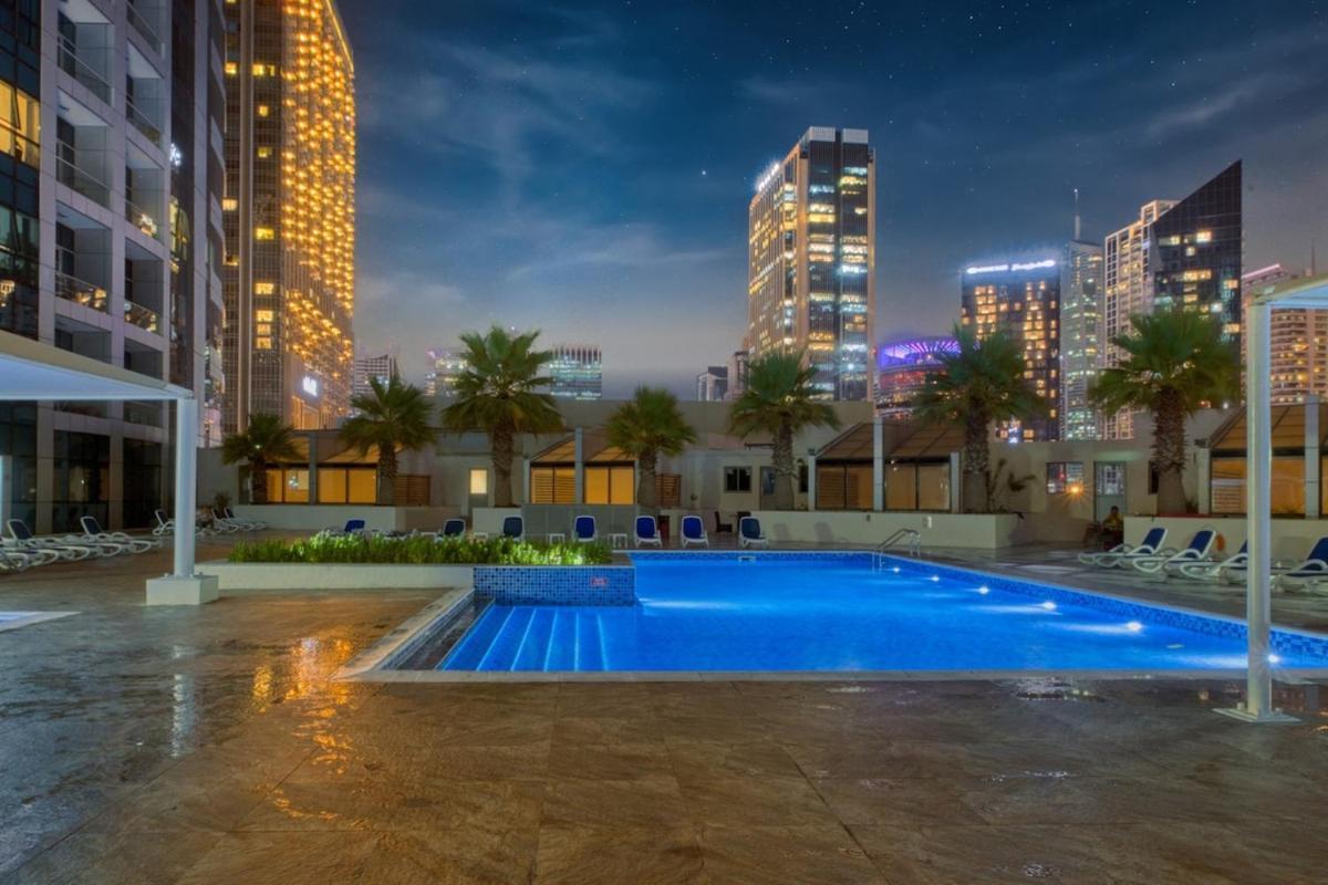 Waterfront 1br - Marina Views - Walk To & Mall Dubaï