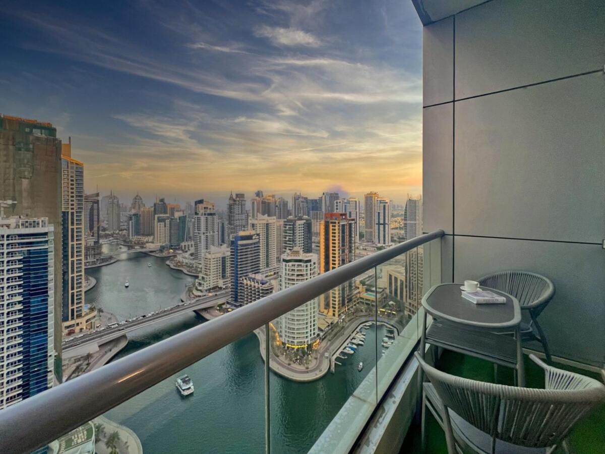 Waterfront 1br - Marina Views - Walk To & Mall Dubaï