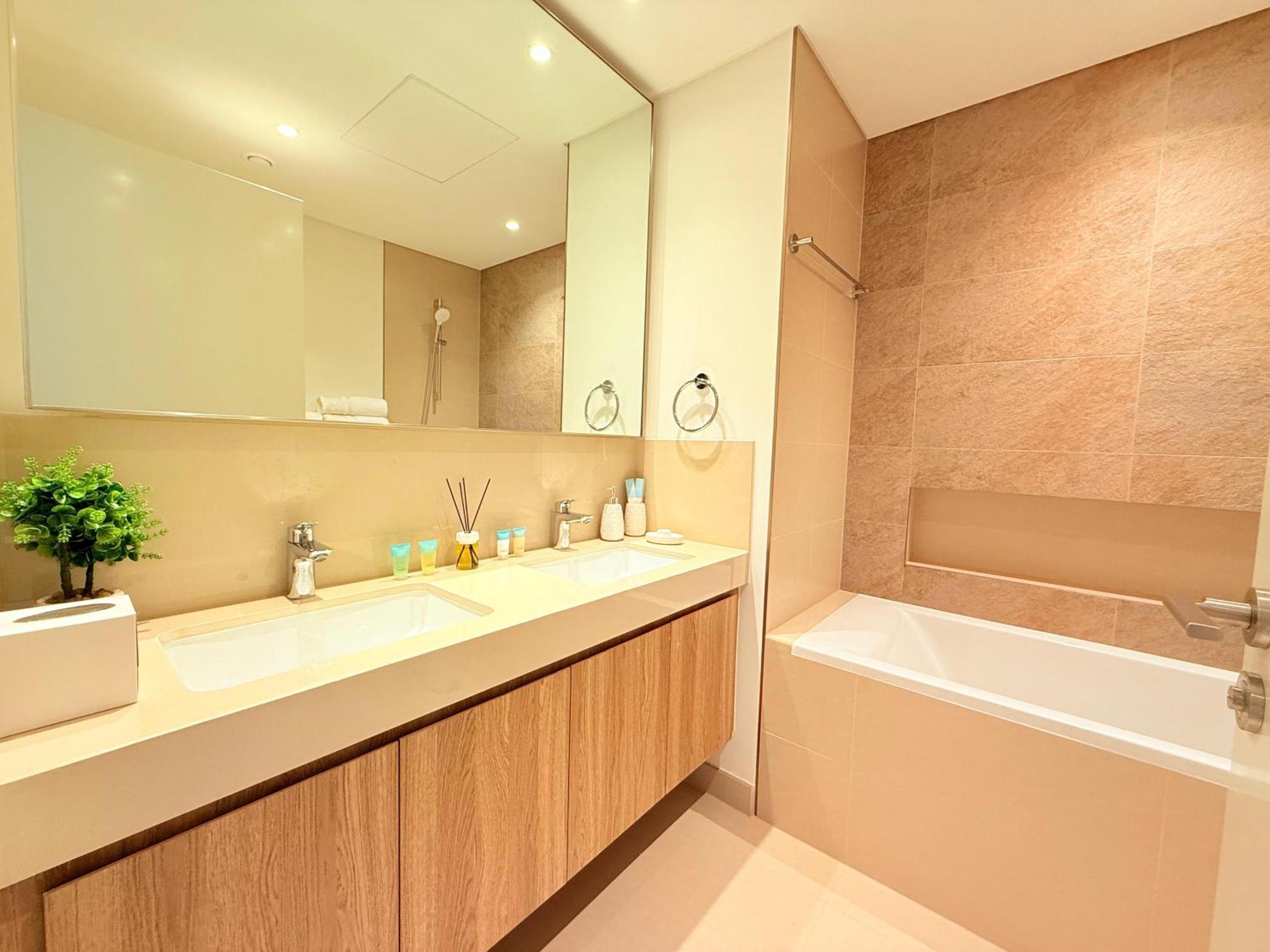 2 Bedroom Infront Of Mall By Aventine Homes Appartement