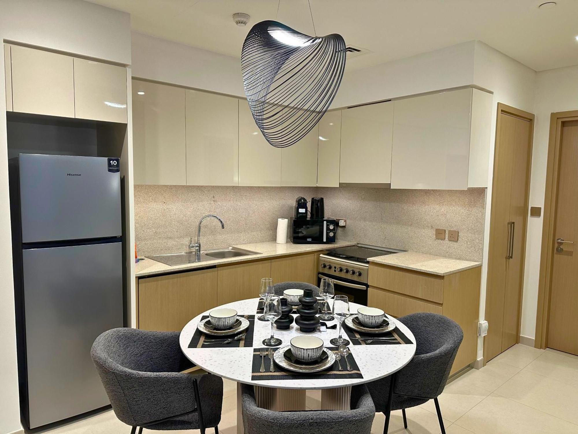 Smartstay At Burj Royale - Unique Downtown Views - Brand New Luxury Dubaï
