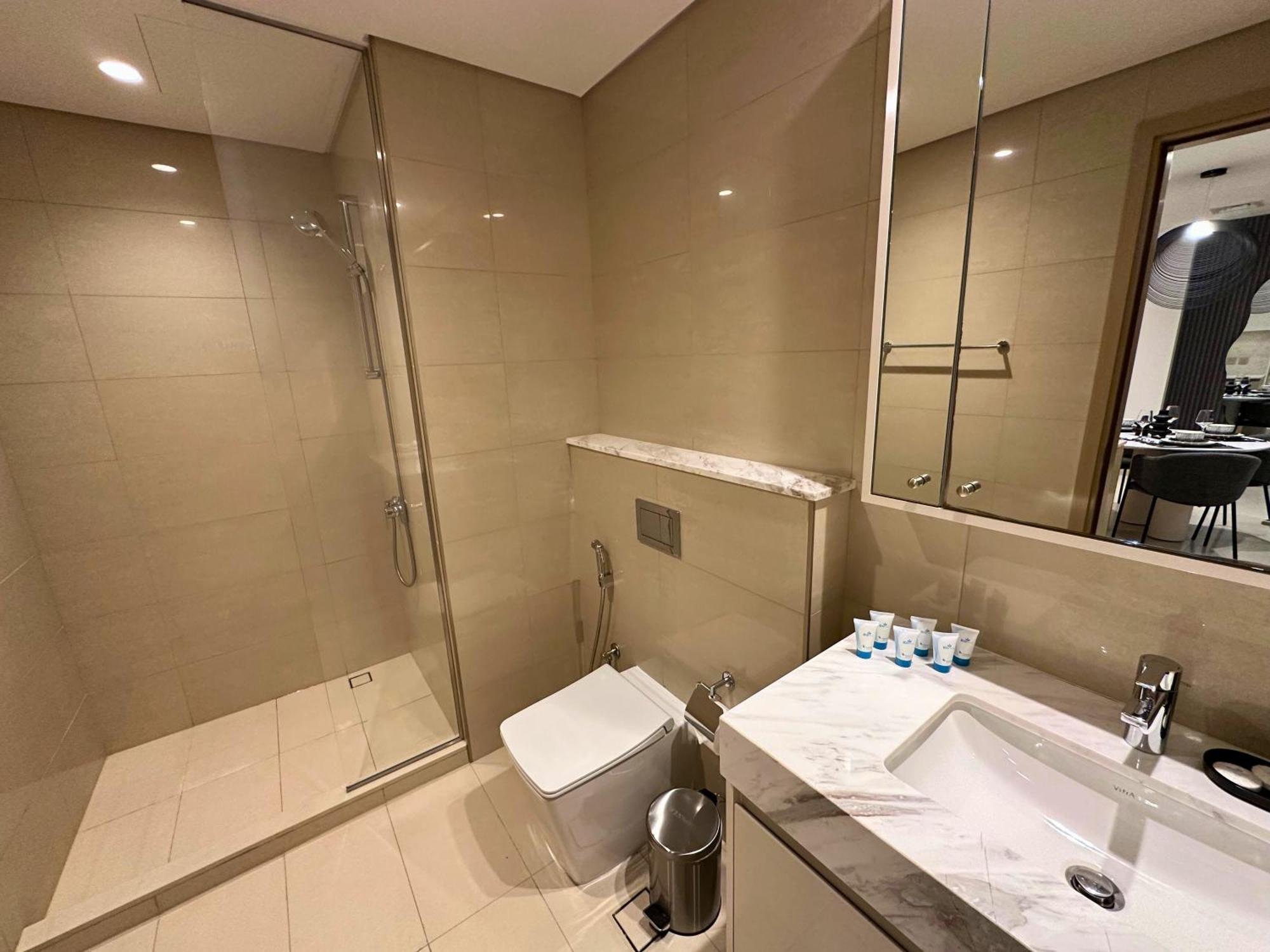Smartstay At Burj Royale - Unique Downtown Views - Brand New Luxury Appartement Dubaï
